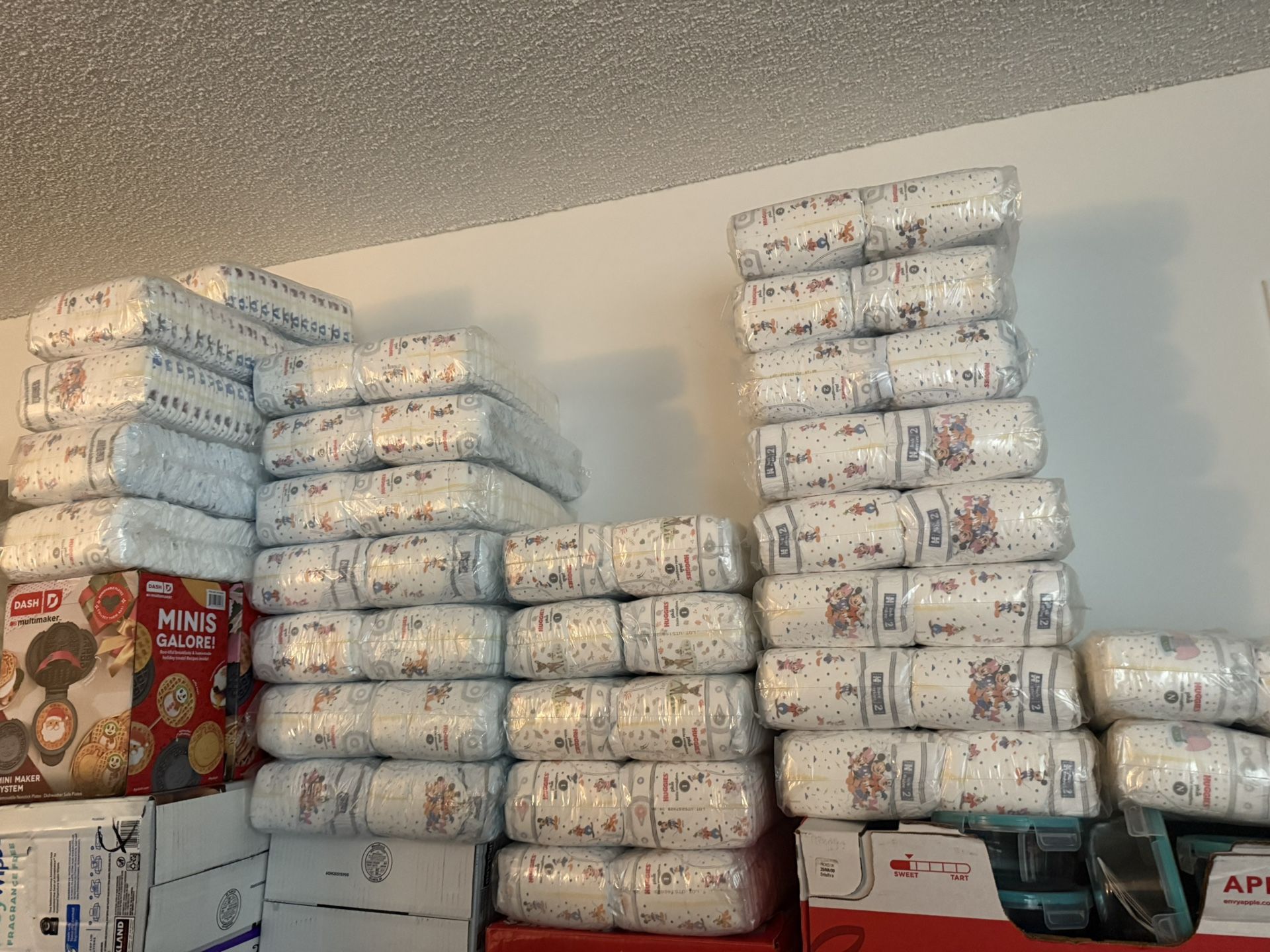 Diapers Huggies Size 5, 3, 1 And 2