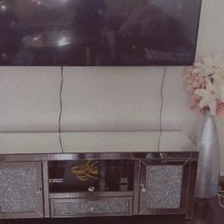 Mirrored Tv Stand
