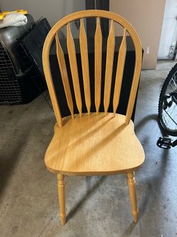 Dinette Table with four chairs (FREE)