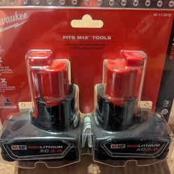 New Milwaukee M12  3.0 Battery ( 2x Pack)