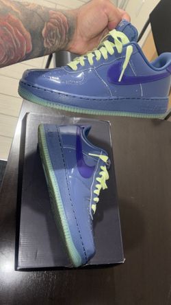 Air Force 1’s ( GRAPE ) SIZE 8 RUNS BIG