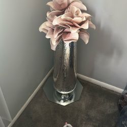 Flower Vase, With Glass Plate 