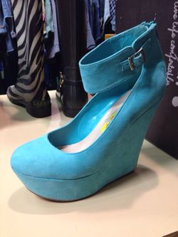 Wedge heals size 8.5 $9