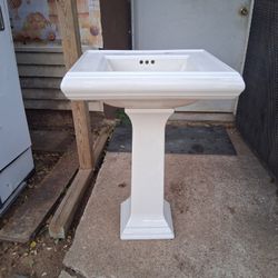 LAVAMANOS MUY BUENAS CONDICIONES 