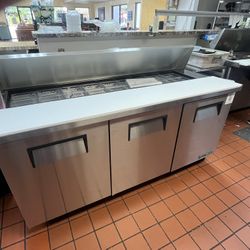 🥗🥪True TSSU-72-18-HC 72" TSSU Series Sandwich/Salad Prep Table w/ Refrigerated Base, 115v🥪🥗
