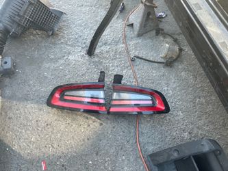 Dodge charger quarter light both 120