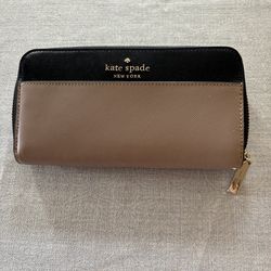 Beautiful Genuine Kate Spade wallet