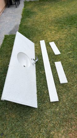 Quartz counter top para baño 74”