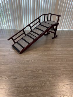 $75 Kuveto heavy duty dog ramp / install next to you bed/couch/other /200 pound capacity