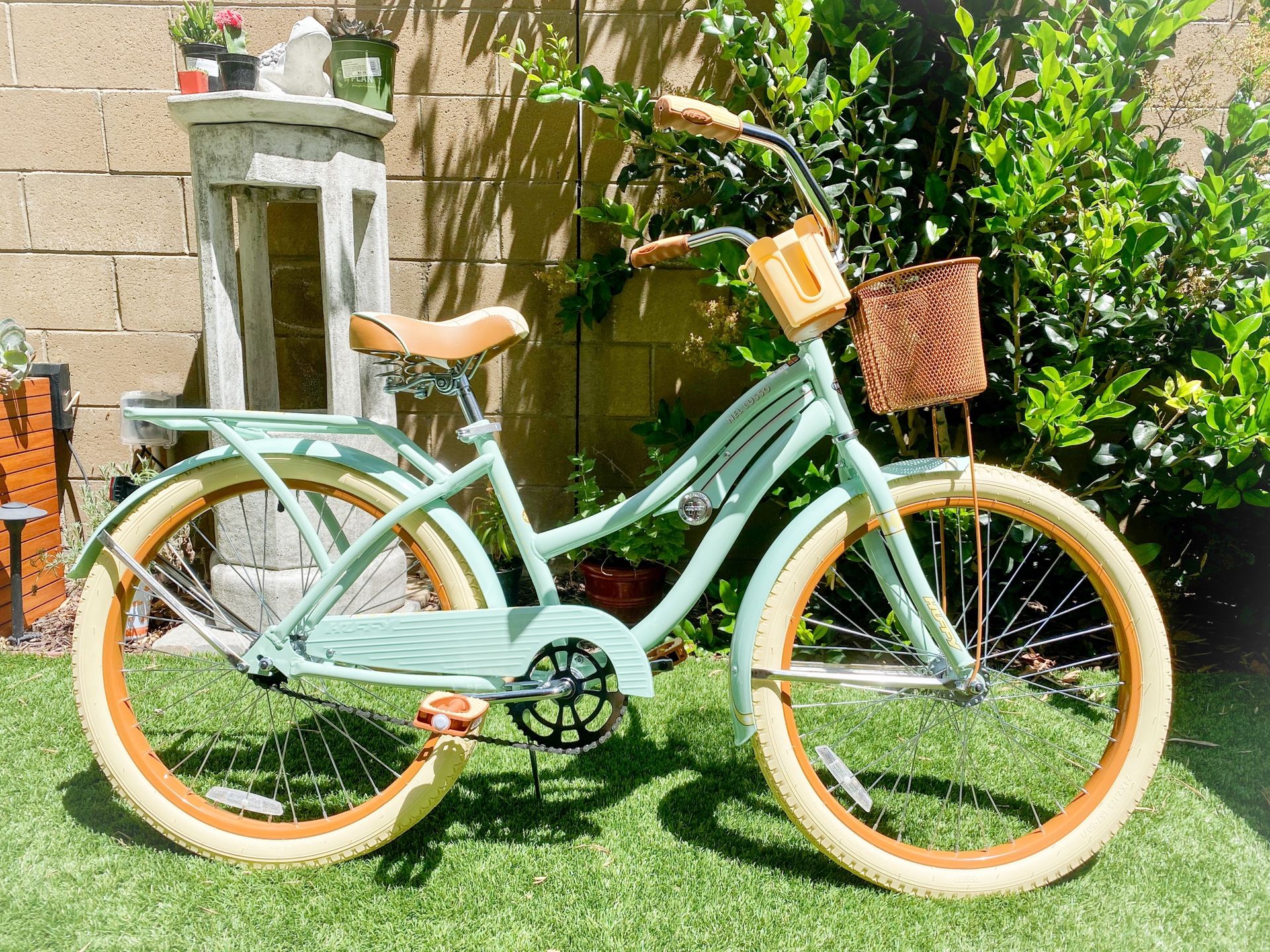 Huffy 24" Nel Lusso Girls' Cruiser Bike, Mint Green NEW for Sale in