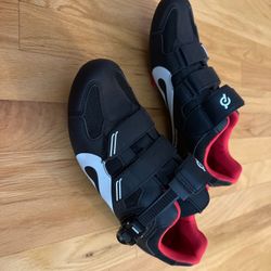 Peloton Size 44 Men's Size 10.5 Cycling Shoes - Black/White/Red - Refurbished