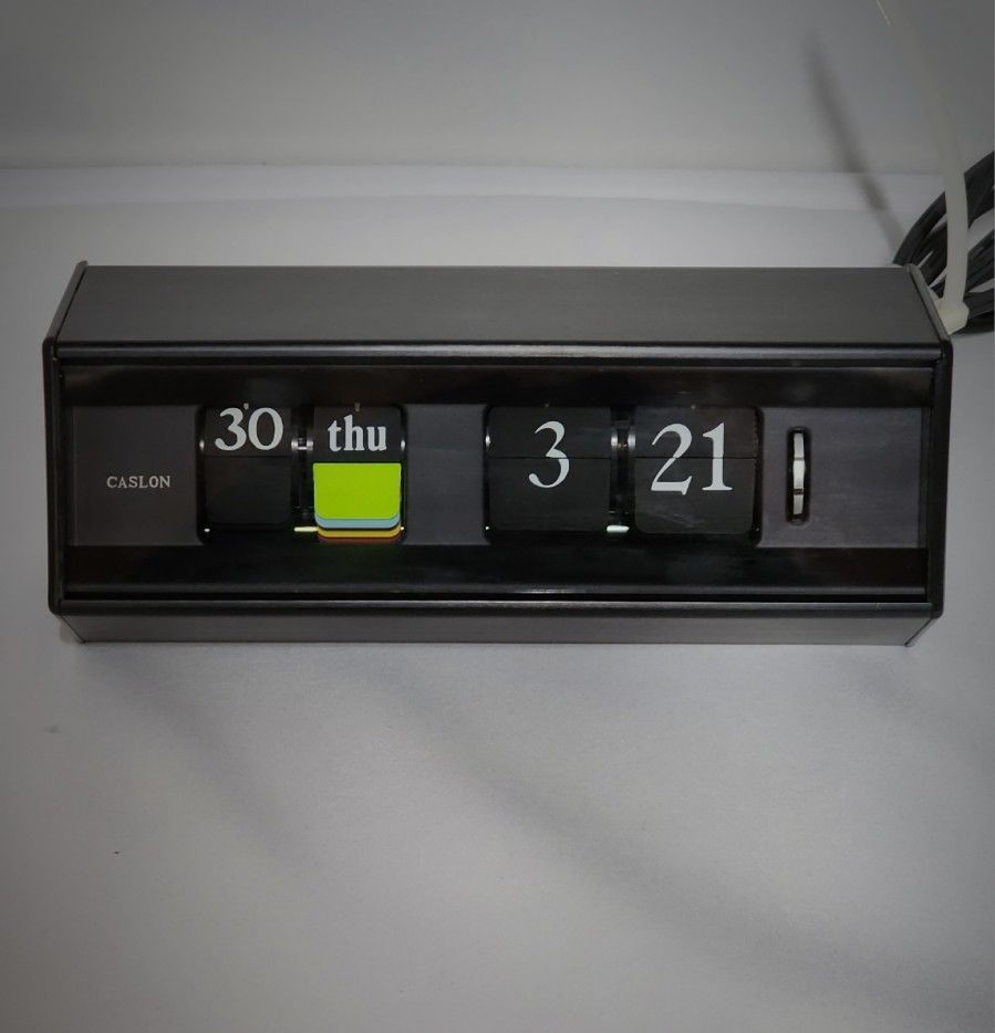 Ultra Rare Black on Black Copal Caslon Model 601, All Aluminium day/date clock