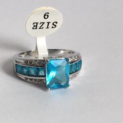 PRETTY WOMENS SILVER TONE RHINESTONE RING SIZE 9 🌺🌸🌼 NEW CONDITION RING FOR WOMEN ✨HIGH QUALITY   