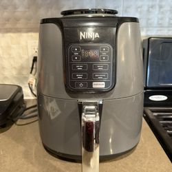 Ninja Air Fryer 4-in-1 AF101