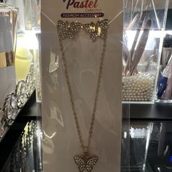 Butterfly Necklace Set