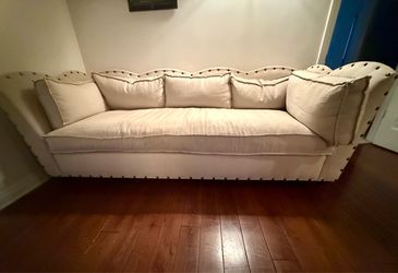 Title: Pristine Ethan Allen Custom Scalloped Linen Sofa - Nailhead Trim (Mint Condition)