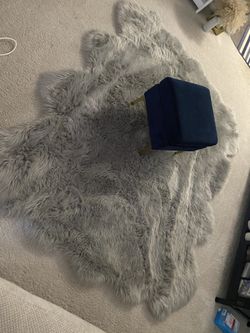 Fluffy light gray carpet