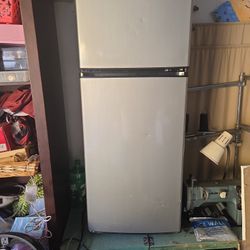 Magic Chef Fisher 48 Tall 18 Wide