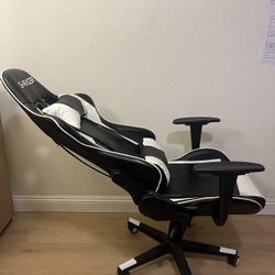 Reclinable  Desk Gaming Chair (Read Description).
