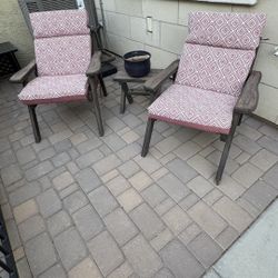 Patio Chairs And Side Table