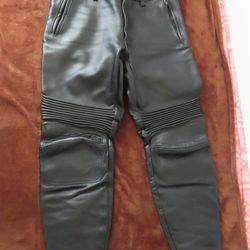 Vanson Sportrider  leather Pants Size 36  (35x29.5)