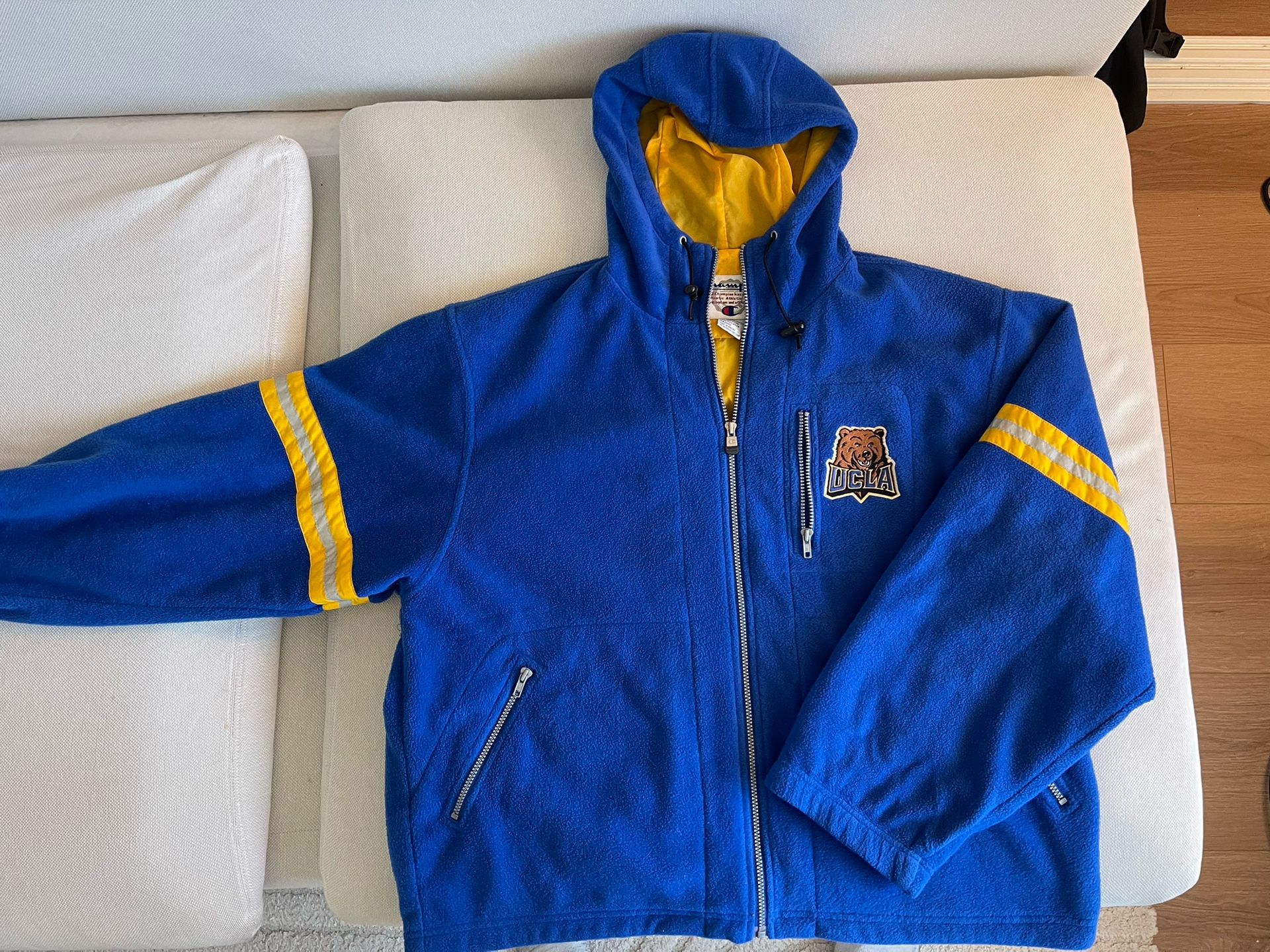 UCLA Bruins - Vintage Champion Fleece Zip Up