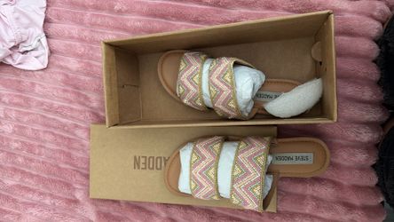 Steve Madden minty pastel multi sandals