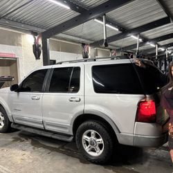 2002 Ford Explorer