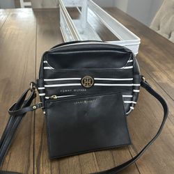 Small Tommy Hilfiger Crossbody Purse With Wallet