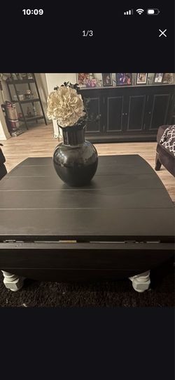 Black and grey table