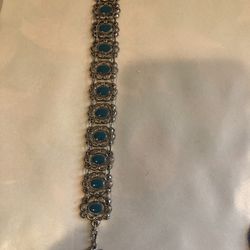 Beautiful Bracelet With Blue Stone Silver Color With The Camel At The Closure Of The Bracelet 