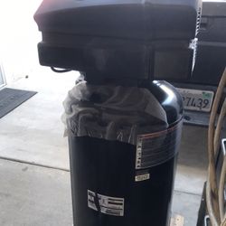 打氣機。 輪軚