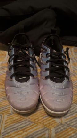 Women Nike air maxes