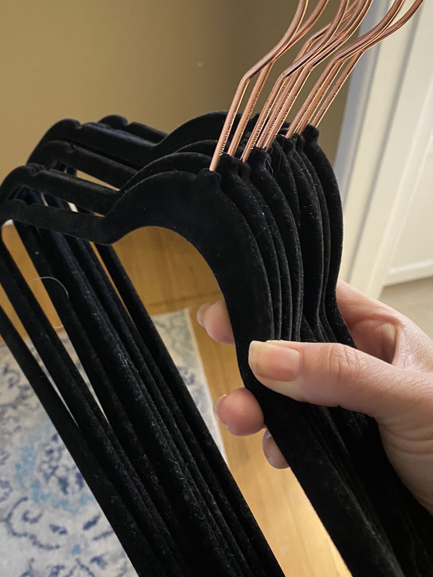 10 Black Velvet Hangers