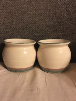 Pair of mini ceramic pots