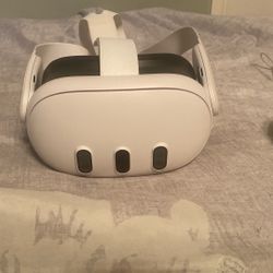 Meta Quest VR Headset  (CASH ONLY)