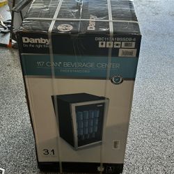 Danby 117 can 3.1Cu.Ft Mini Fridge