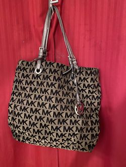 MK . Make Offer. Cleaning out