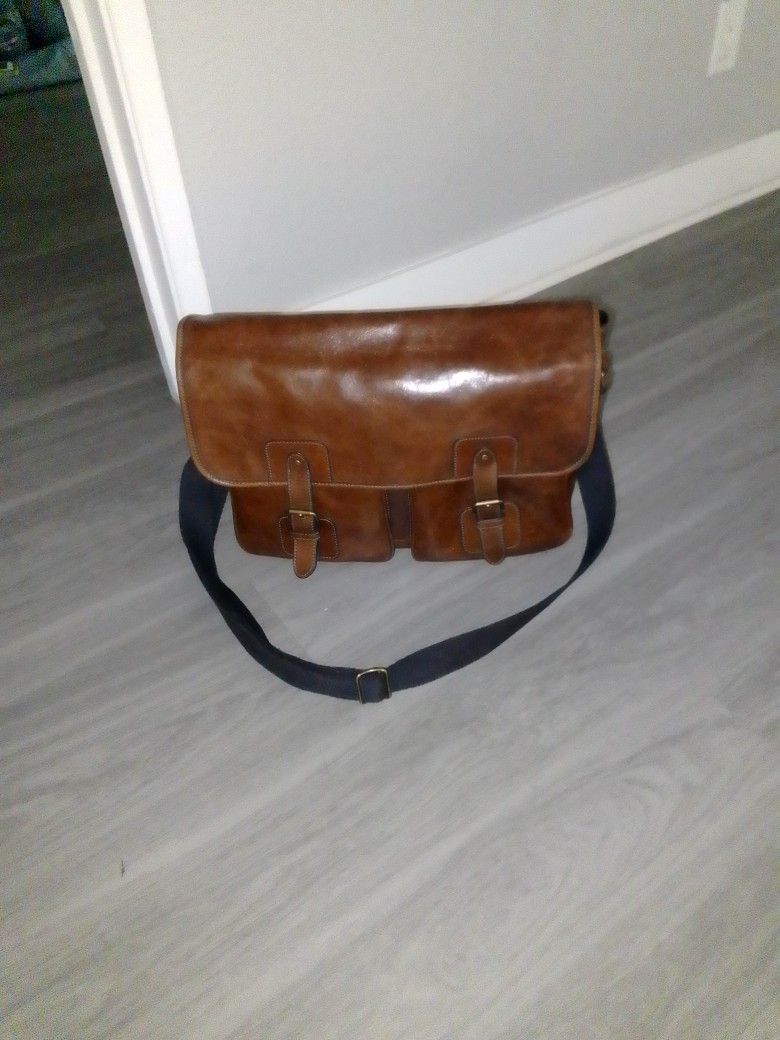 Fossil Greenville Leather Messenger Bag