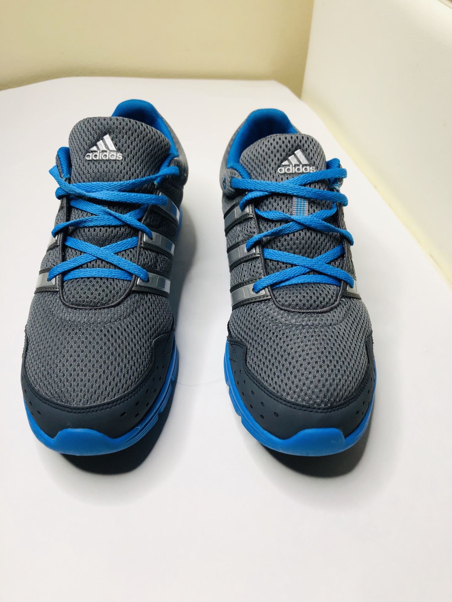 Shoes adidas size 10.5