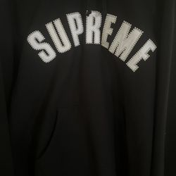 Official Supreme Black Hoodie 