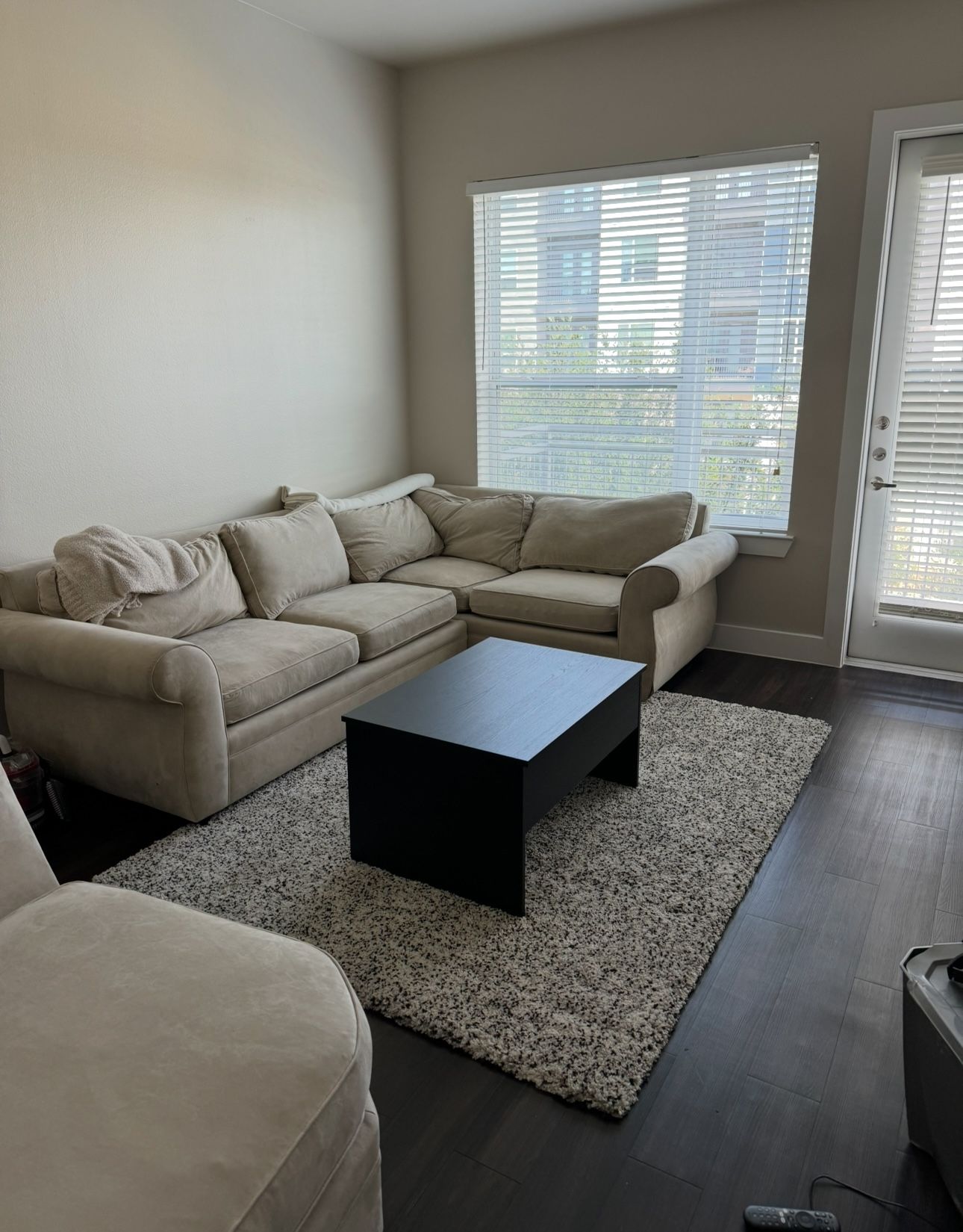 L-shape Couch 