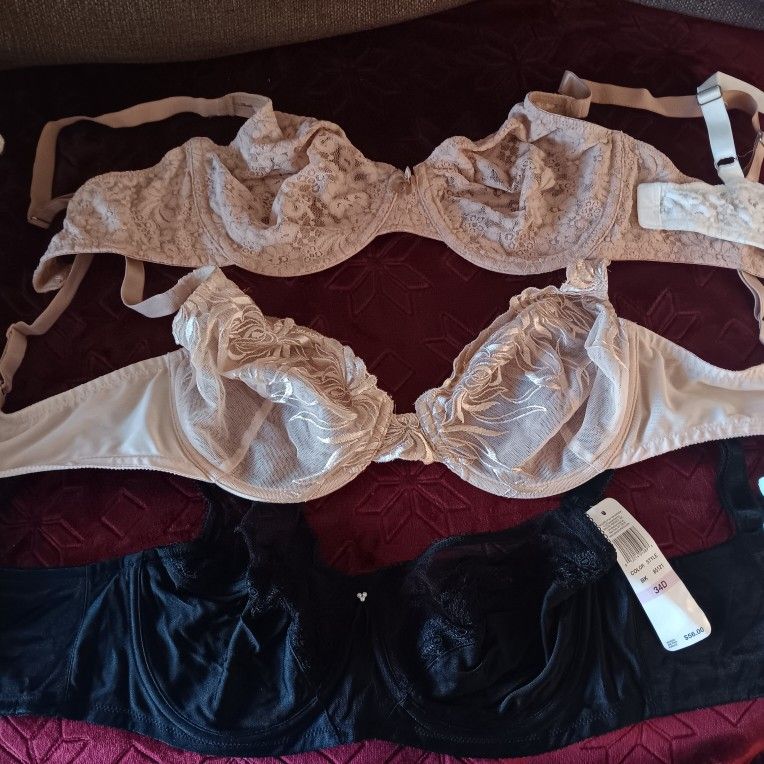 WACOAL Bras 5 of Them Size 34 D. NEW!