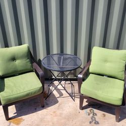 Patio Furniture Set w/ 2 Chairs w/ Green Cushions & Table