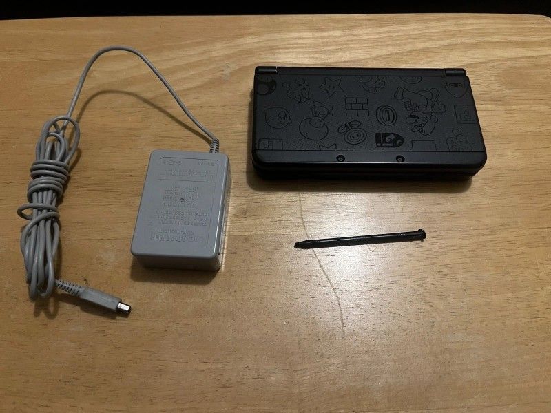 3DS - Black Mario Edition Console W/Accessories