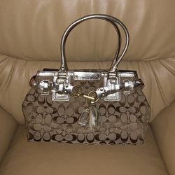 Coach signature Hampton bag