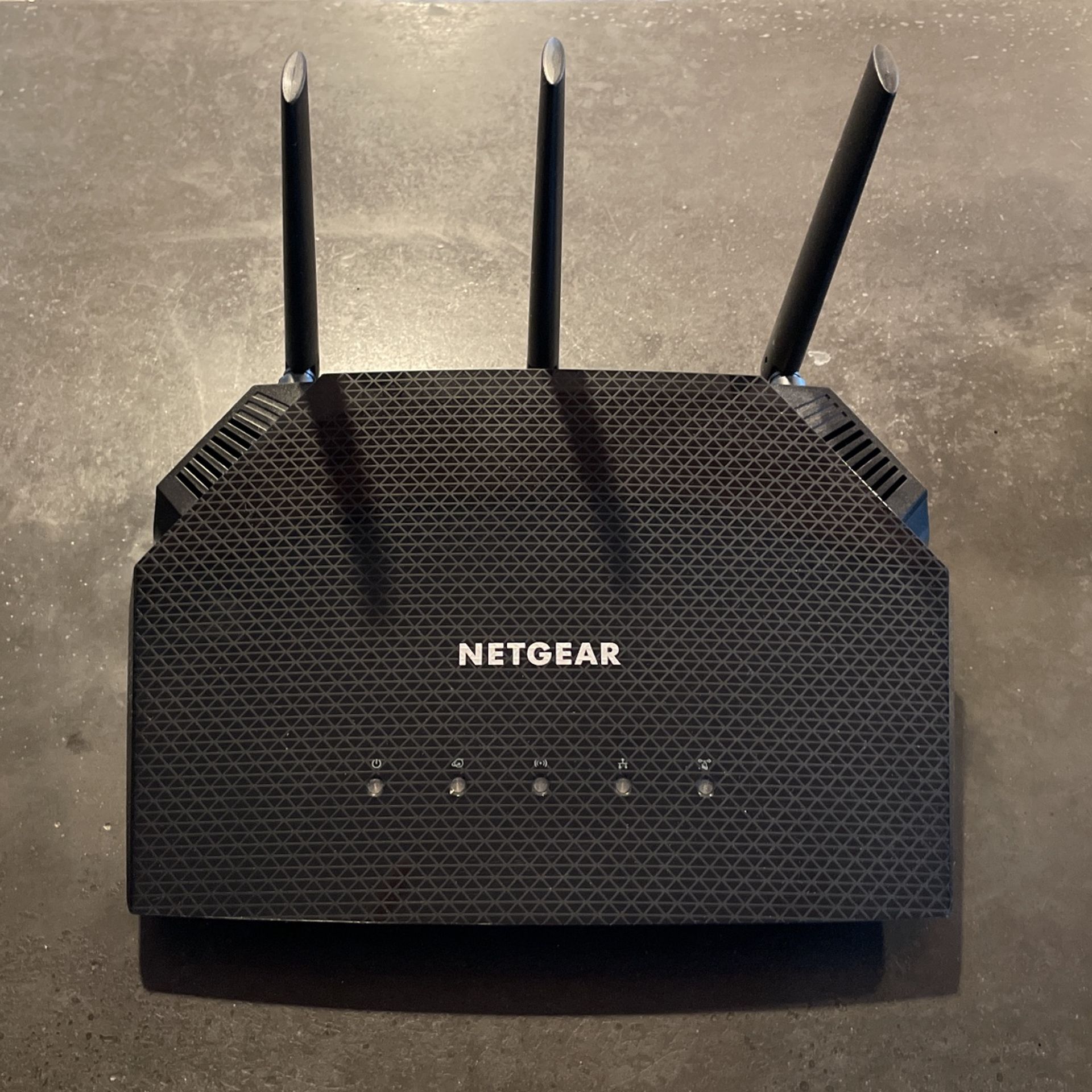 Netgear 96 Router.