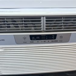 Fridgidaire Window Air Conditioner 8,000btu