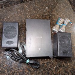 Samsung wireless speaker kit, model SWA-8500S.