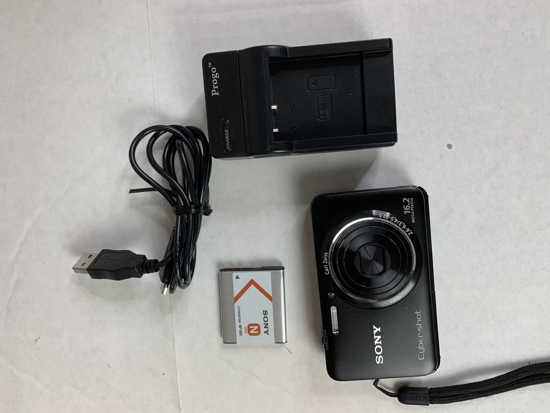 Like new Sony Cyber-shot DSC-WX9 16.2MP Digital Camera - Black